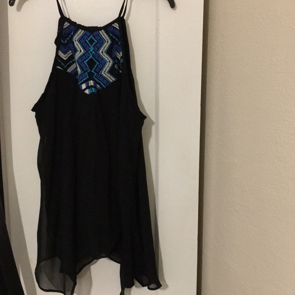 Black flowy tank